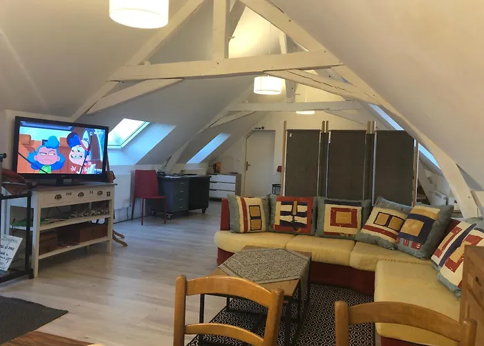 Ecrin De Verdure בית הארחה