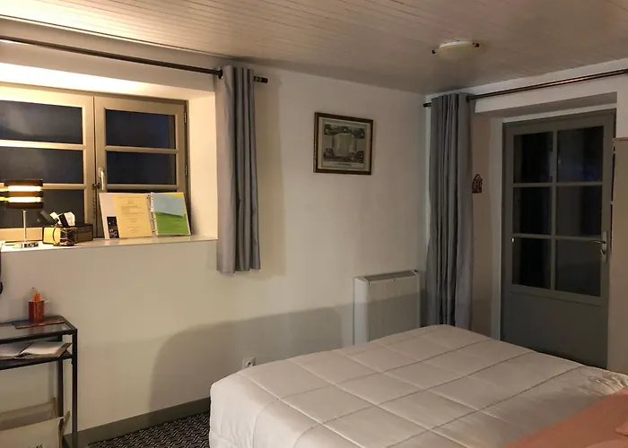 Ecrin De Verdure Gasthof Sainte-Suzanne (Mayenne)