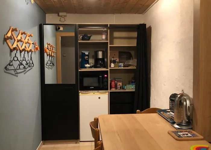 Ecrin De Verdure בית הארחה