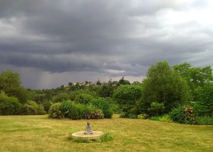 Ecrin De Verdure Sainte-Suzanne (Mayenne)